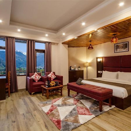 The Spruce Mansion Hotel Manāli Exterior foto
