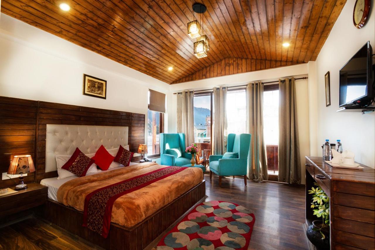 The Spruce Mansion Hotel Manāli Exterior foto