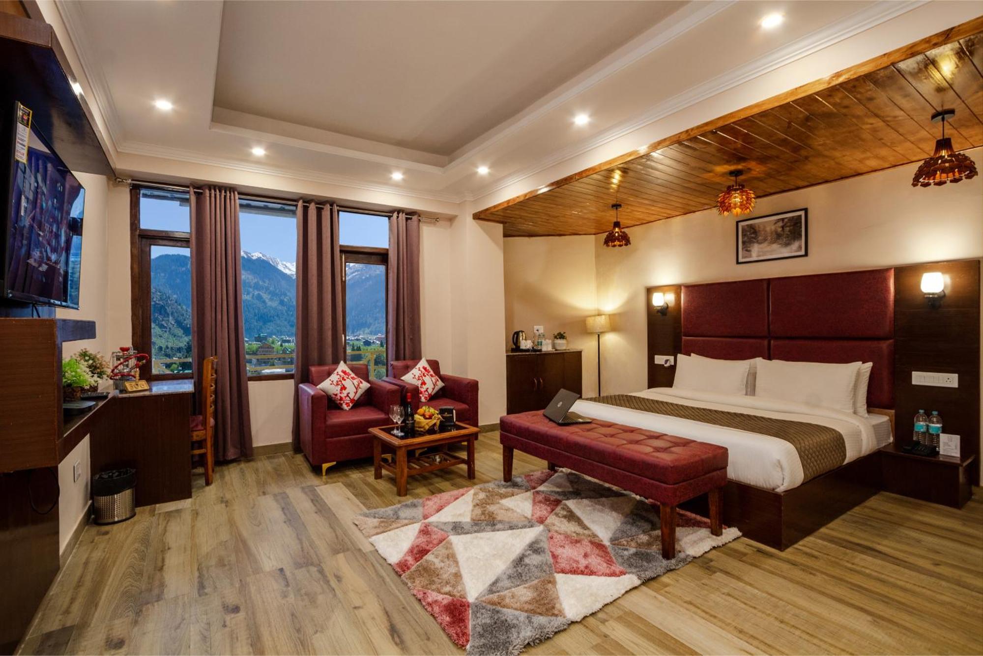 The Spruce Mansion Hotel Manāli Exterior foto